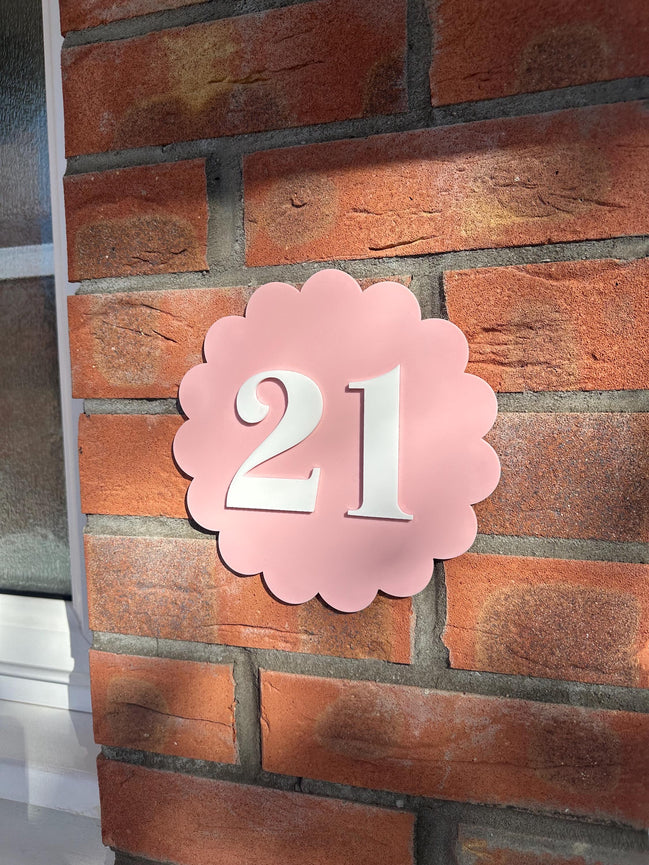 SCALLOP DOOR NUMBER