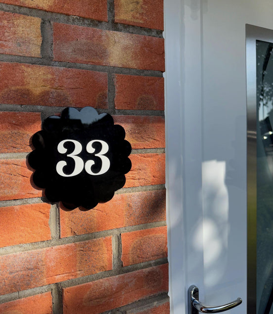 SCALLOP DOOR NUMBER